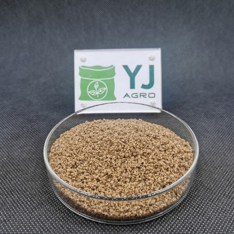 Trace element water soluble fertilizer